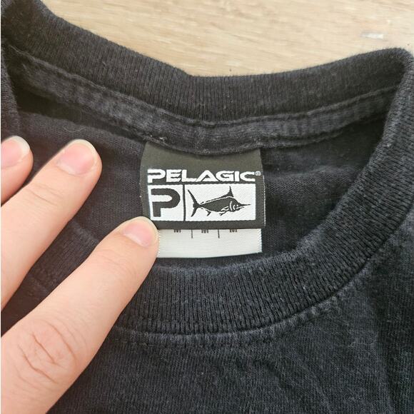 Pelagic Black White Tuna Republic Graphic T-Shirt Short Sleeve Medium Basic - Picture 3 of 4